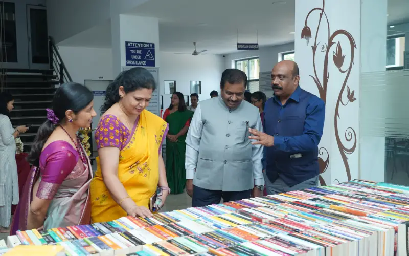book-exbition-02